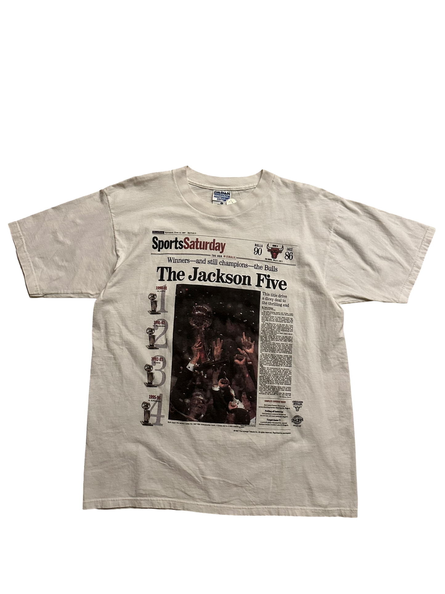 Vintage 1997 Chicago Bulls The Jackson Five NBA Champions News Paper T Shirt Sz L